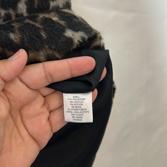 Lord & Taylor Leopard Print Skirt Size 8 - Picture 4 of 4